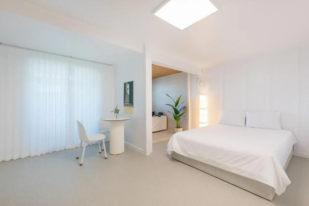 Gyeongju Insta Spa Pension Spa, Individual Bbq